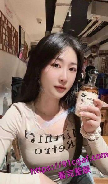 浙江温州美女辣妈【杨子】带着6岁女儿出轨情夫，被丈夫当场抓包