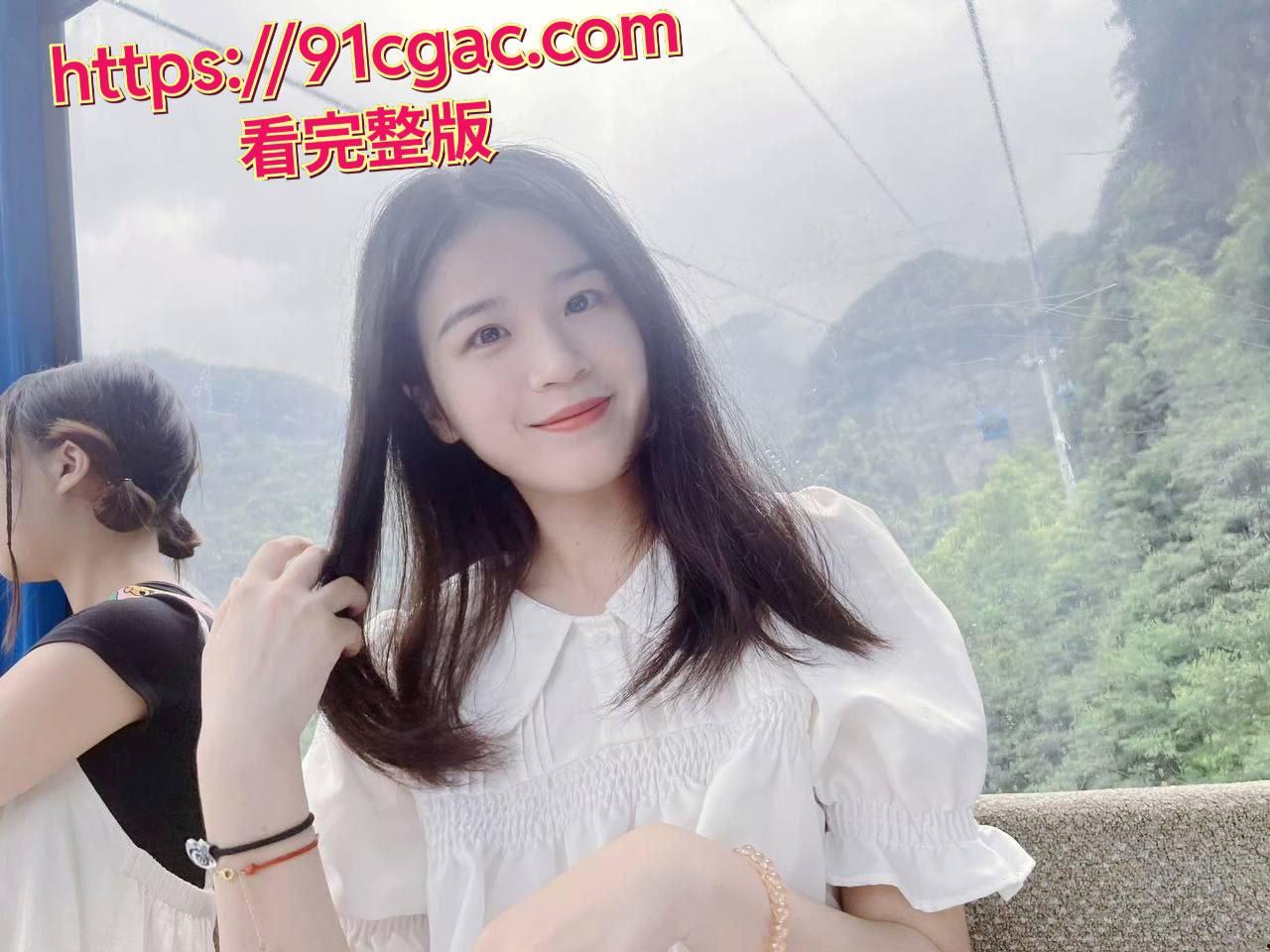 顶级绿帽龟男！美艳妻子被后入猛干，骚话调戏，老公自撸看戏！