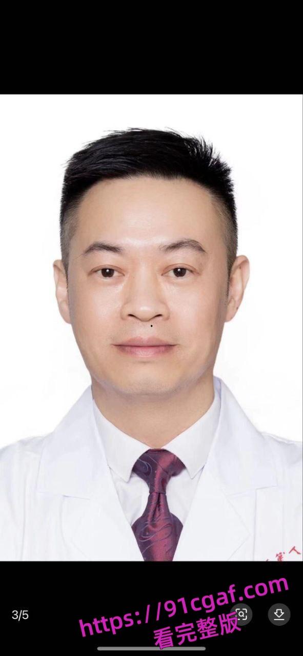 汕头市龙湖区第二人民医院院长黄宏佳与院主任王梦洁通奸被抓现行