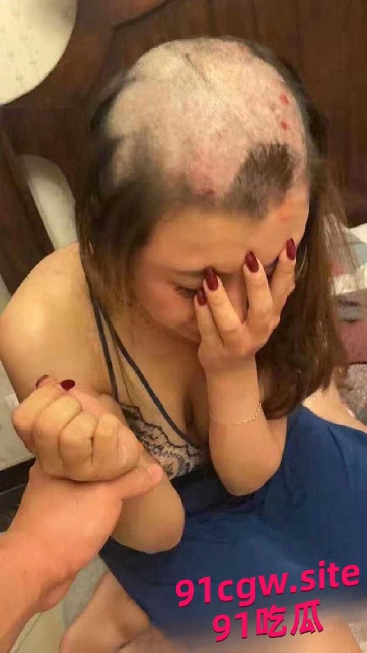 天津韩凌云出轨被丈夫发现聊天记录一怒之下殴打骚妻！