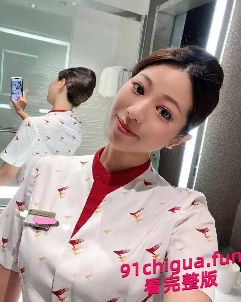 空姐偷情闺密老公 表面高雅空姐 私下却和闺蜜同吃肉棒！#空姐#制服#闺蜜绿帽